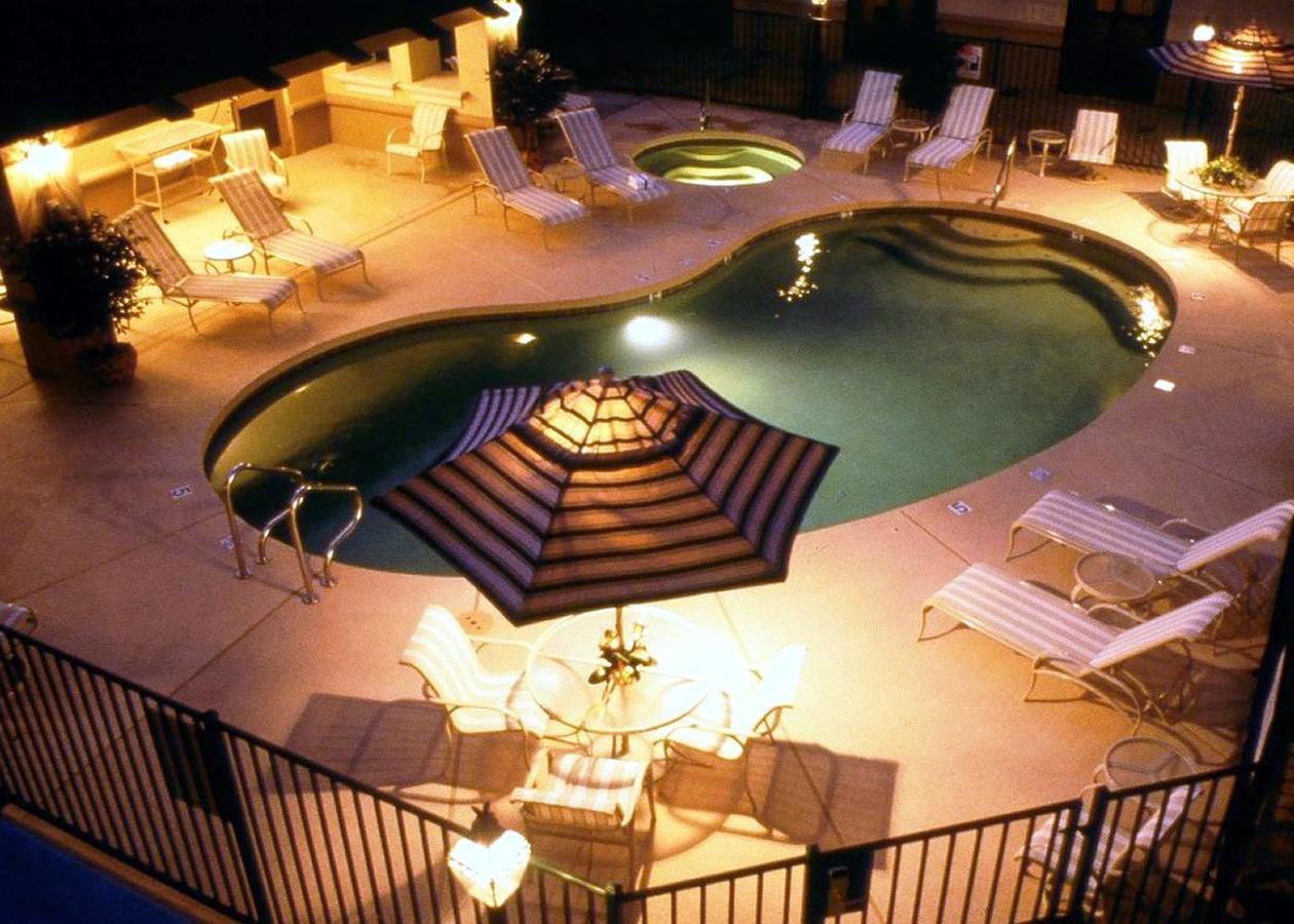 Hampton Inn & Suites Phoenix-Goodyear Facilities photo